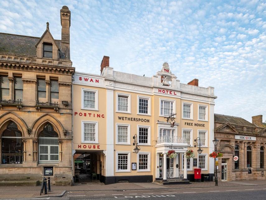 The Swan Hotel Wetherspoon レイトン・バザード エクステリア 写真